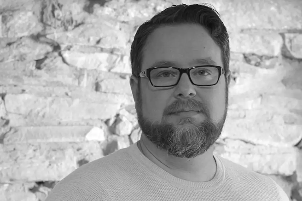 Retrato de Fernando de la Cruz, del equipo de Tofanari Studio.